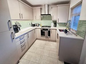 Photo 7- click for photo gallery